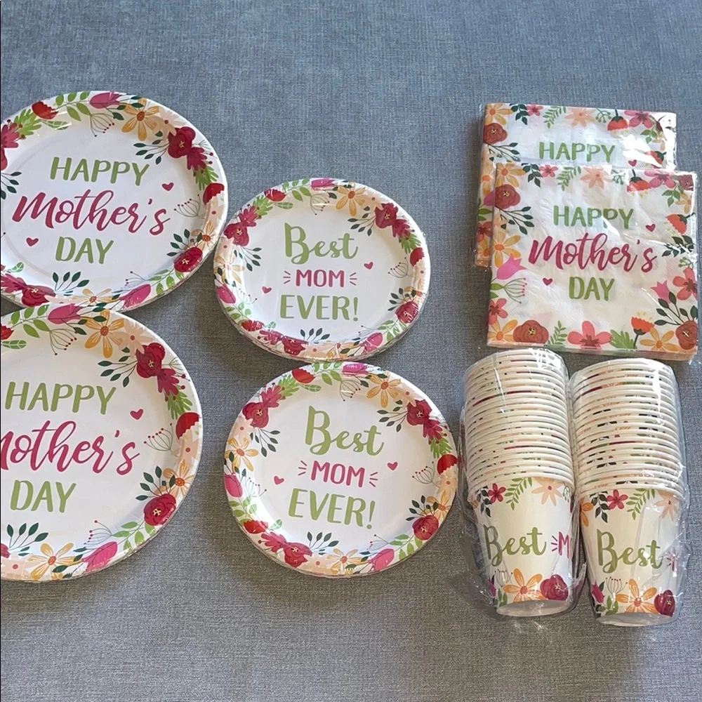 Floral Mother's Day Party Supplies Set